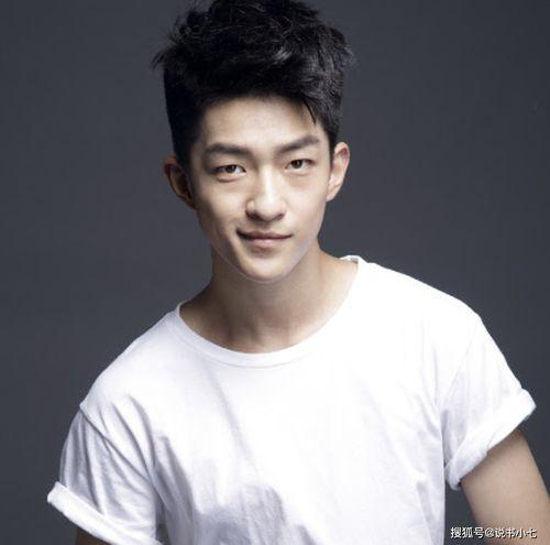 娱乐圈吃瓜群龚俊是谁啊,揭秘“吃瓜群”中的神秘人物